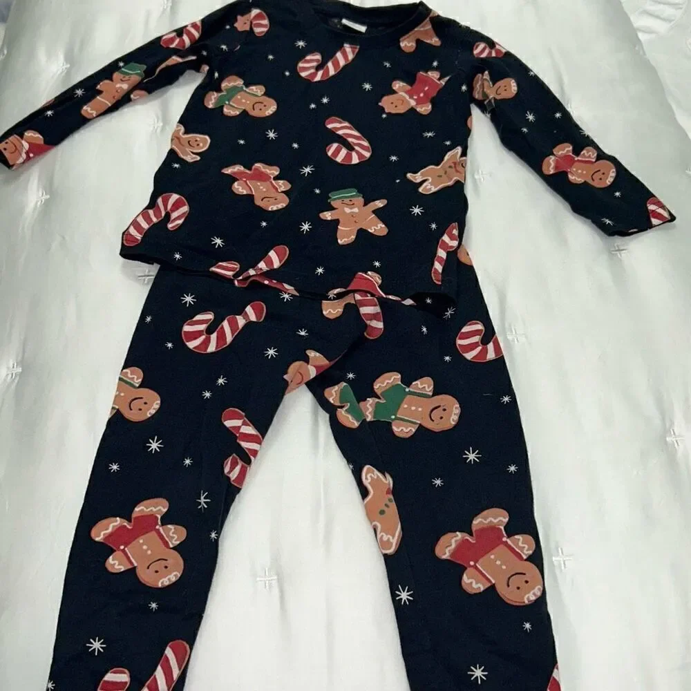 Lindex kids gingerbread candy cane Christmas pajamas outfit sz 2t